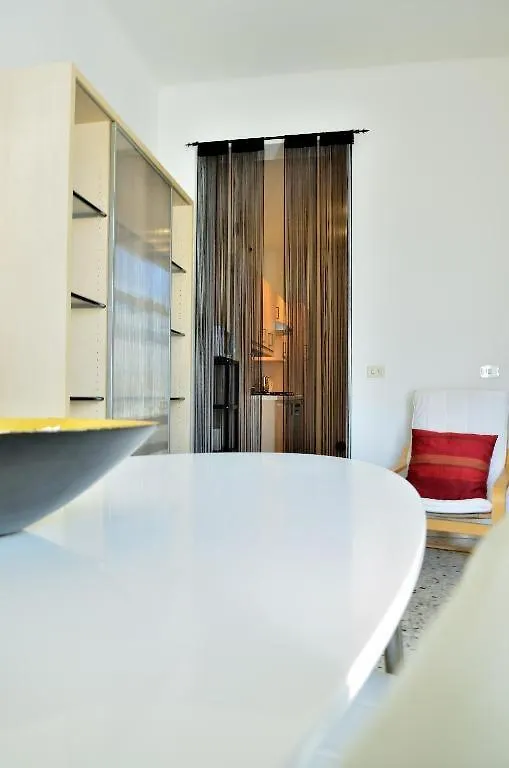 The Magic Lake - Apartment With Balcony And Lake View Colonno